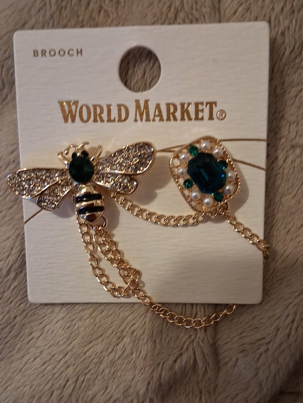 Bumblebee Pin